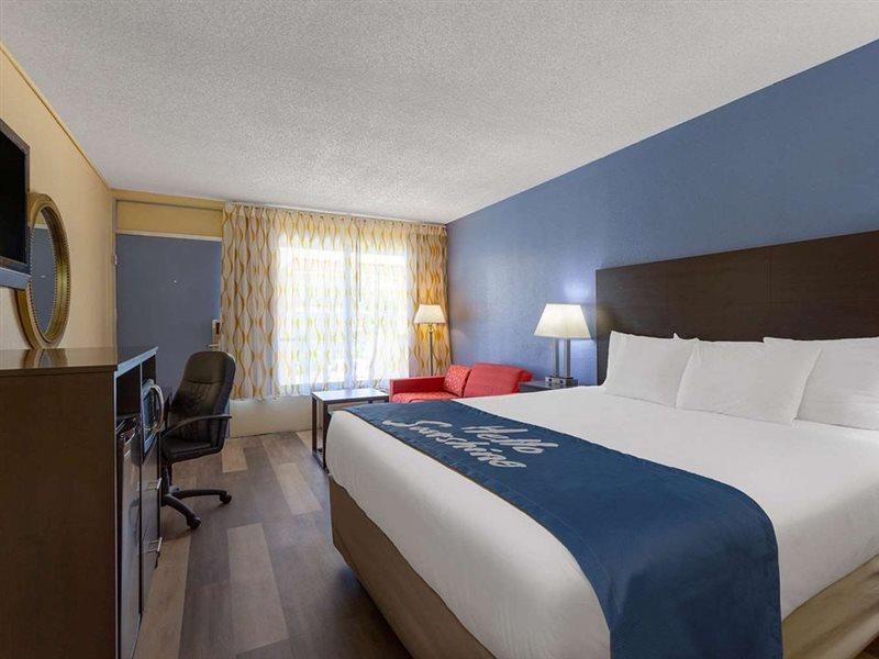 Days Inn By Wyndham Greensboro Airport Luaran gambar